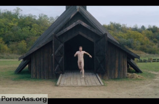 Mainstream female nudity. Isabelle Grill and many others in Midsommer (2019)