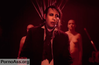 Marilyn Manson - Born Villain (Uncensored)